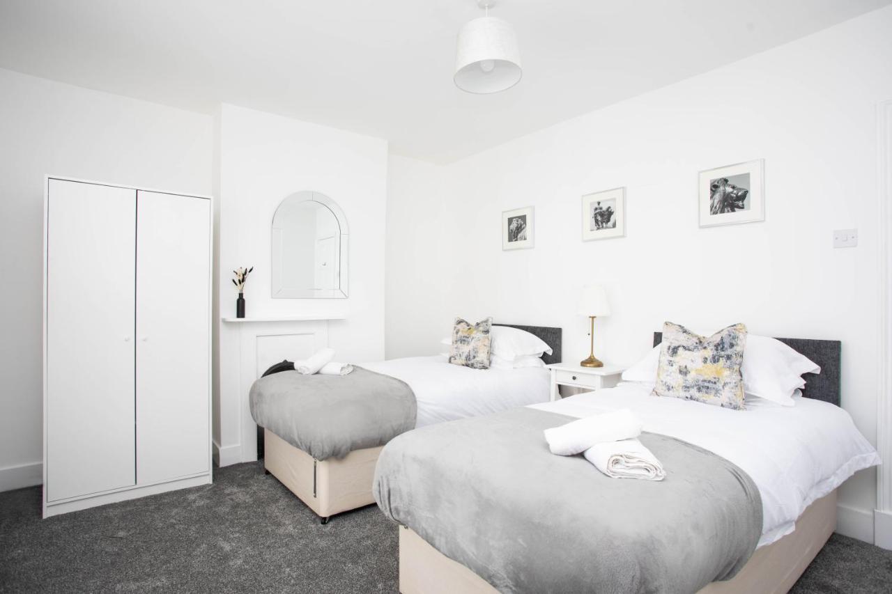 30 Percent Off Monthly Stays - City Centre - 3 Bedrooms St Albans Exterior photo